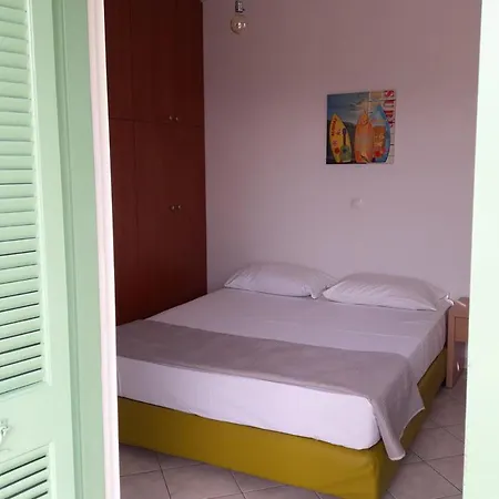 Naxos Olive & * Εγκαρές