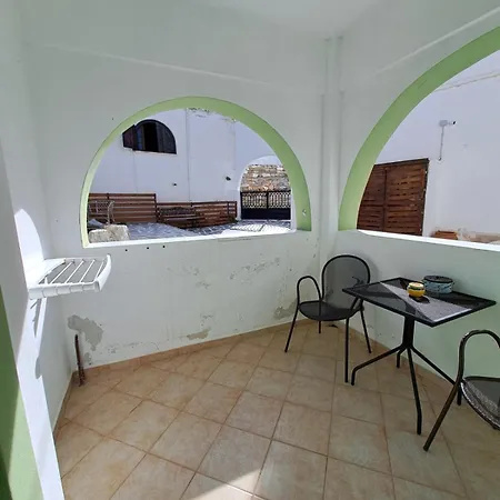 Apartment Naxos Olive & *