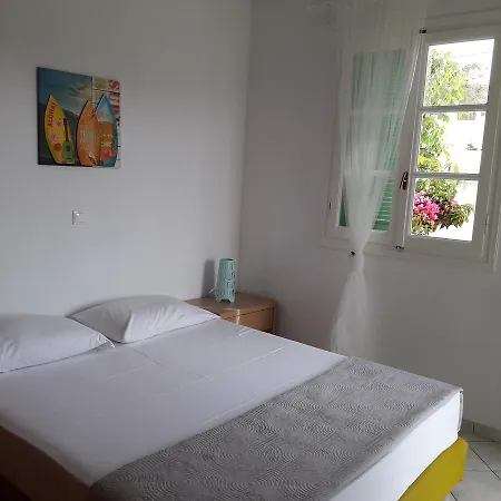 Naxos Olive & Engaraí