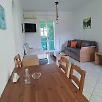 Naxos Olive & Appartement *