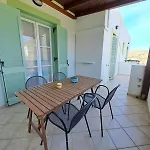 Naxos Olive & Appartement Engaraí