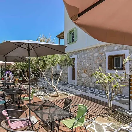 Naxos Olive & *