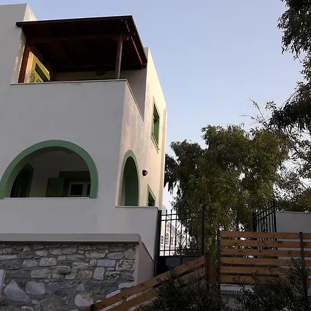 Naxos Olive & Appartement *