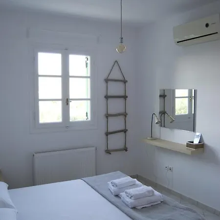 Naxos Olive & Appartement Engaraí